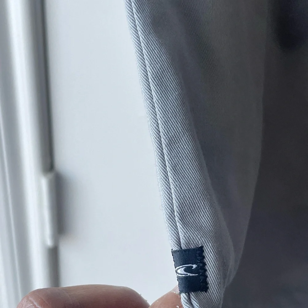 O'Neill Men's Charcoal Flat Front Shorts - Picture 7 of 8